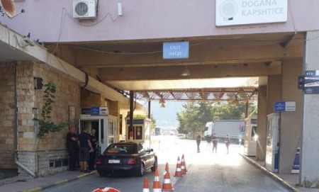 Greqia shtyn hapjen e Kapshtices: Ja kush do lejohet te kaloje per festa